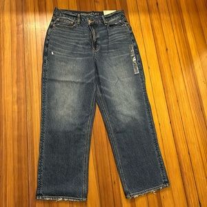 American Eagle curvy 90’s straight legged blue jeans, size 12